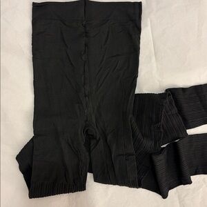 Dark grey pantyhose/tights